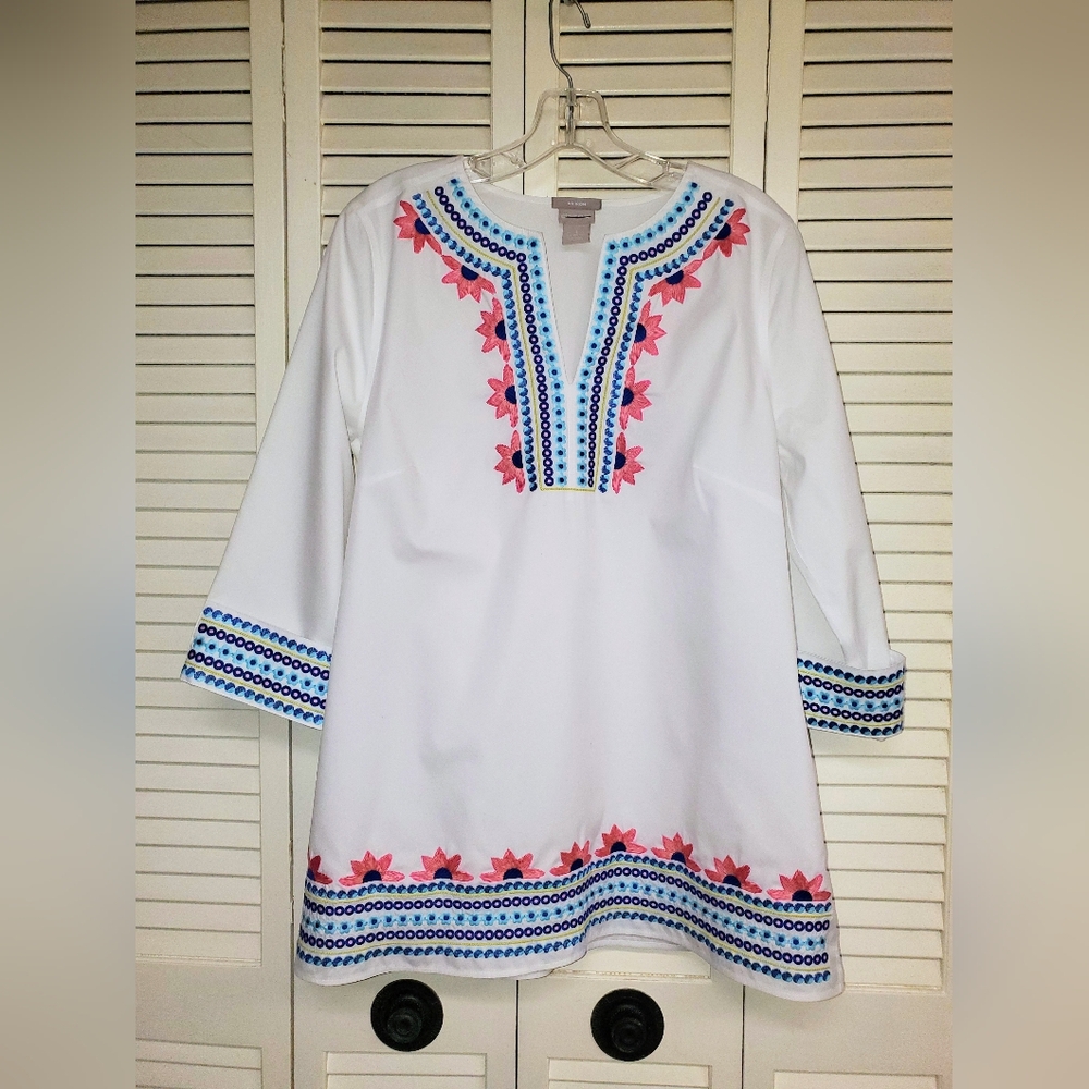 Chico's White Tunic with Pink and Blue Embroidery Size 1
